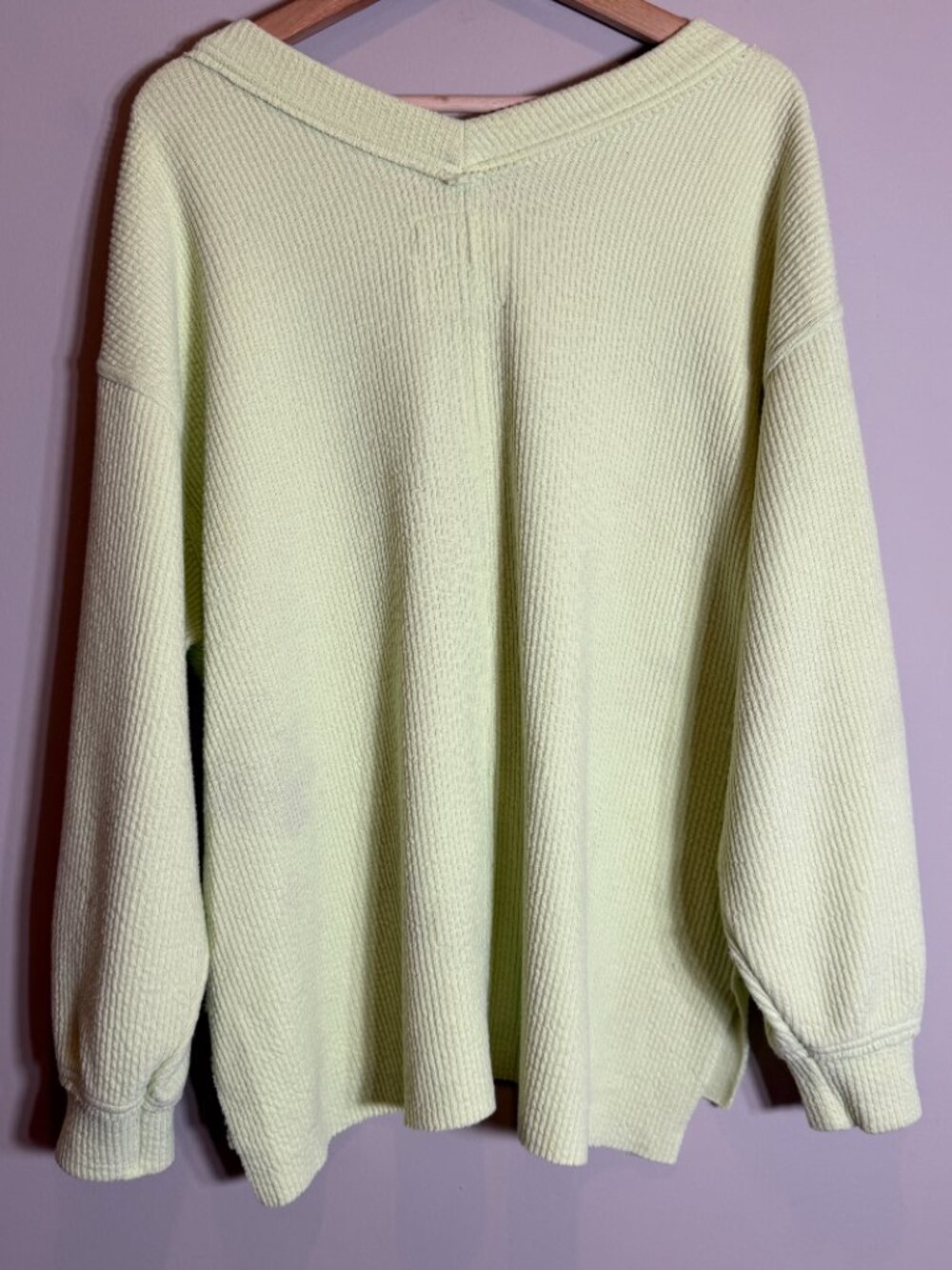 Aerie Wonder Textured V-Neck Sweatshirt Women's Small Green Glow Pullover Comfy - Picture 9 of 12
